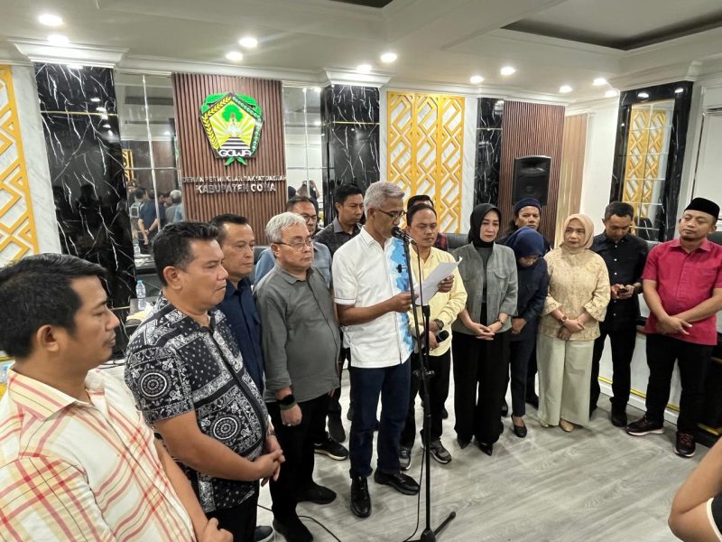 Konferensi pers pansus hak angket DPRD Gowa di Ruang Rapat Lantai 2 Gedung DPRD Gowa, Kamis (25/6/2026)/CARAKDE